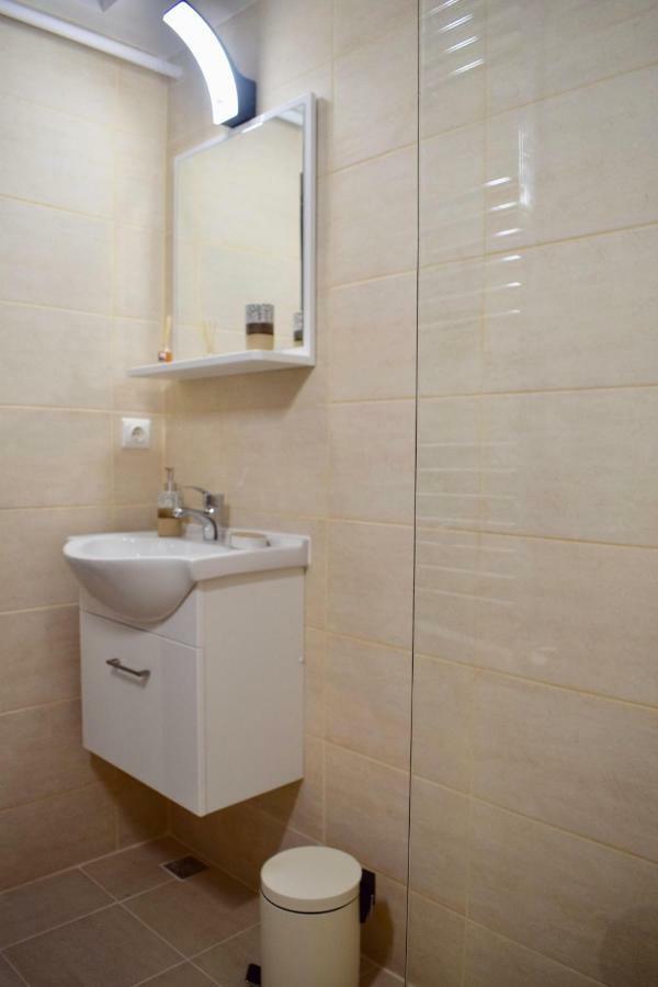 Vero Summer House Apartment Navodari Bagian luar foto